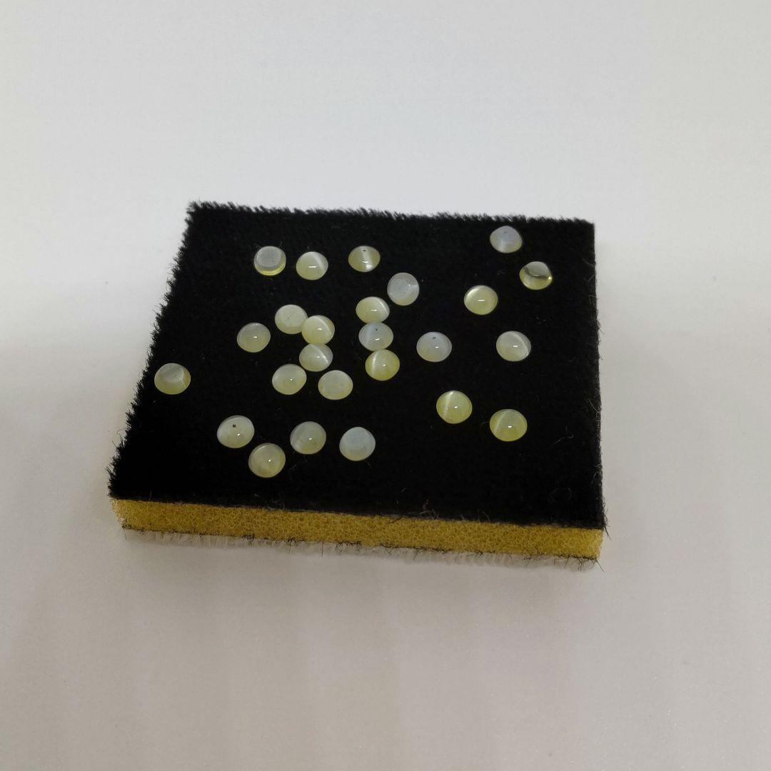 キャツアイ(猫目石)ルース25ピース