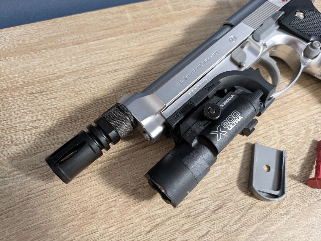 未使用　M92F　シルバー　エアコキ　10禁　東京マルイ　カスタム品