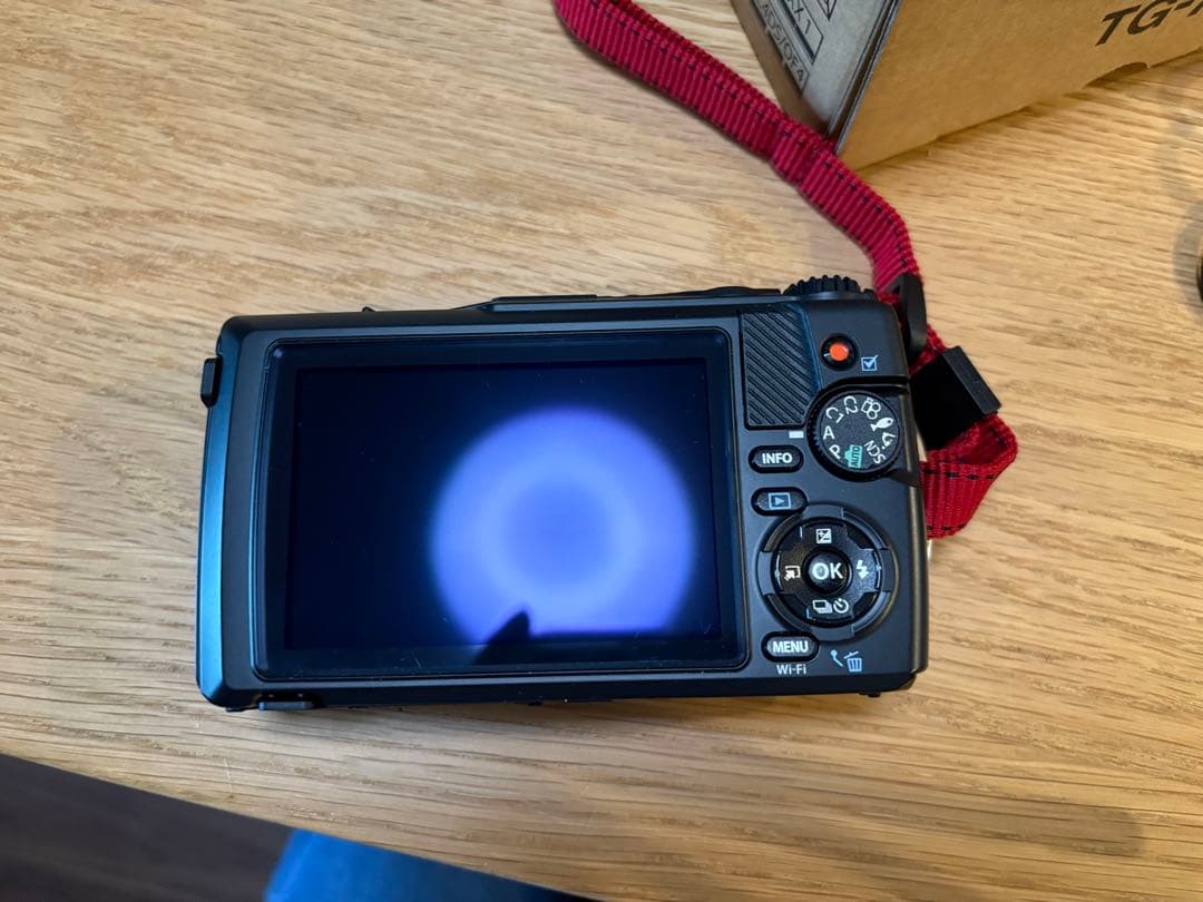 最安値 ほぼ新品 Olympus TOUGH TG-7デジタルカメラ