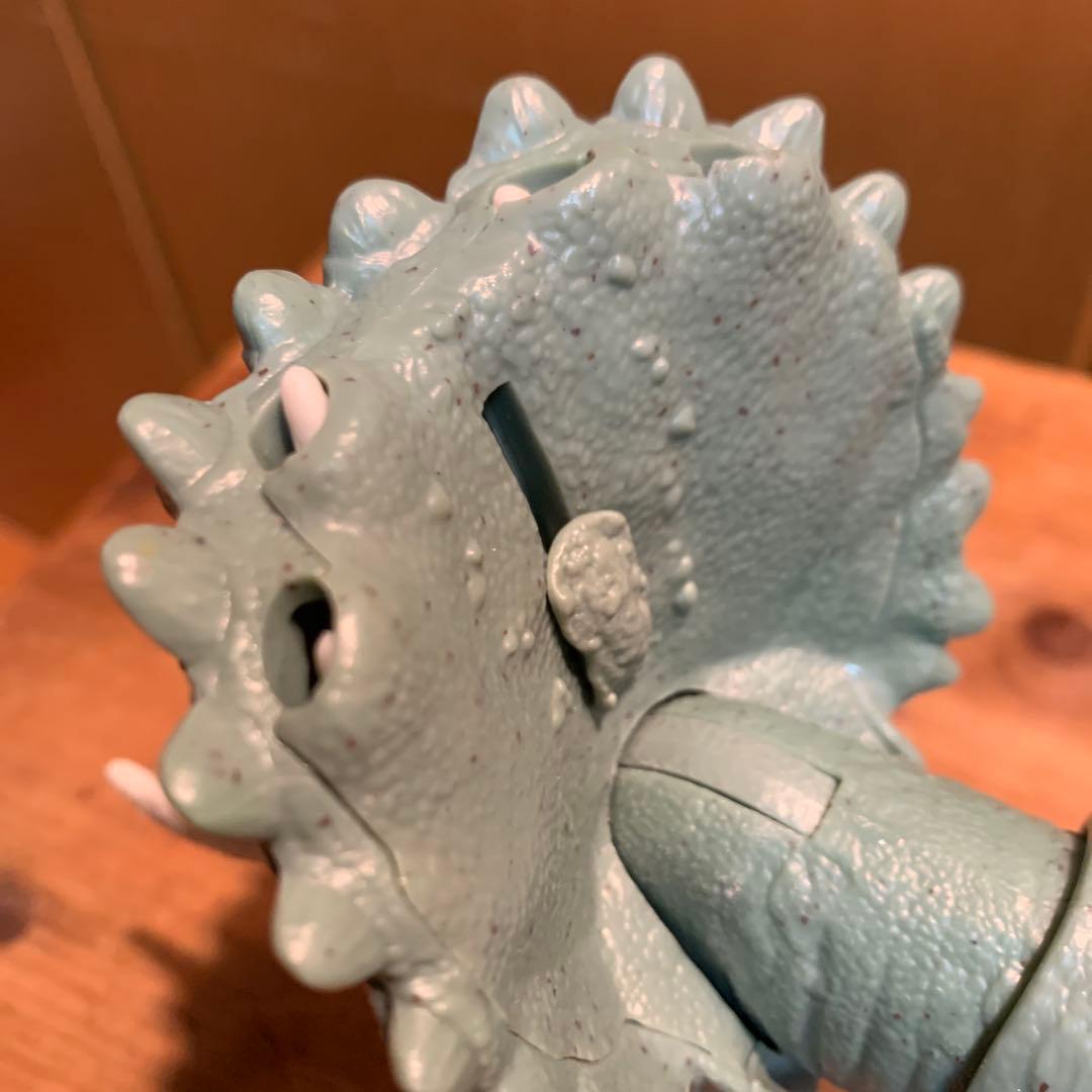 ジュラシックワールド　ビックアクション　恐竜フィギュア2体