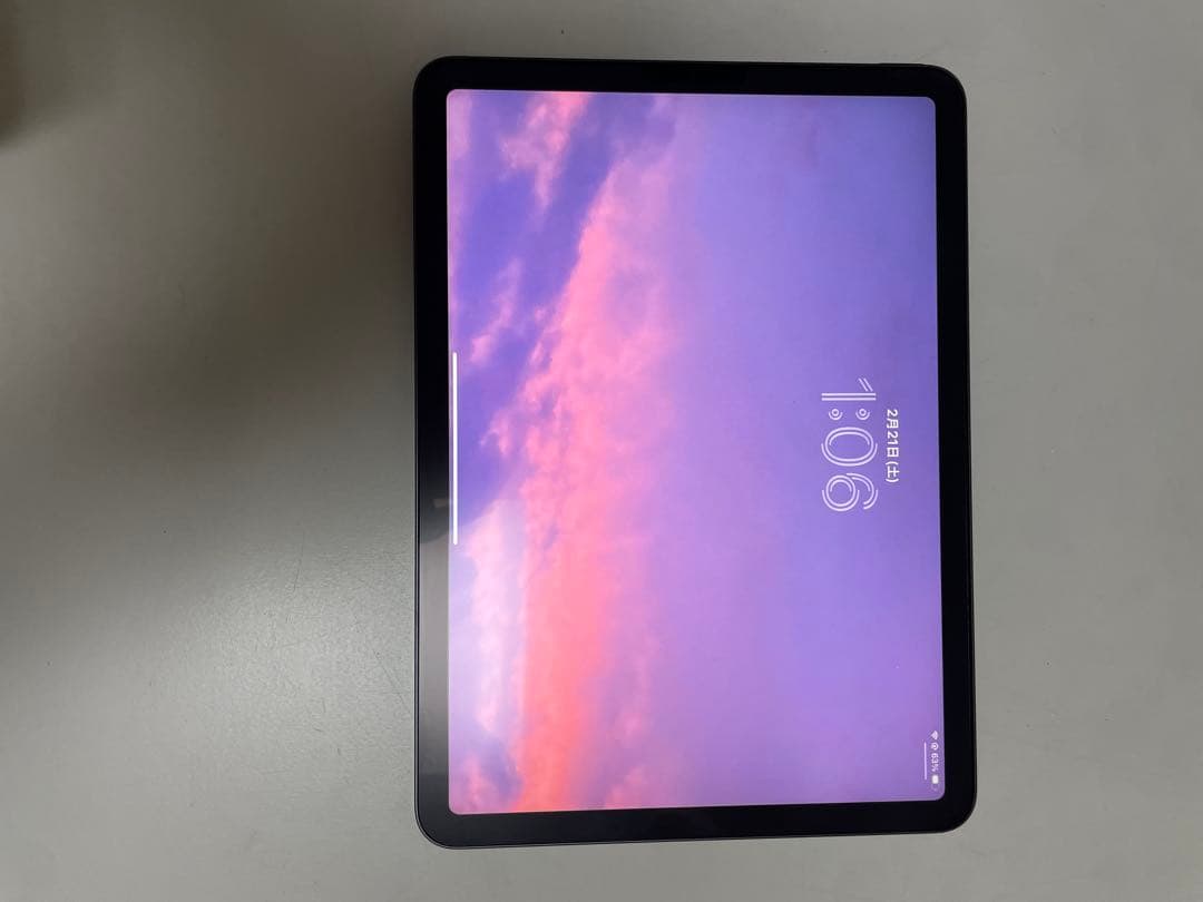 Apple iPad 10.9インチ スペースグレー