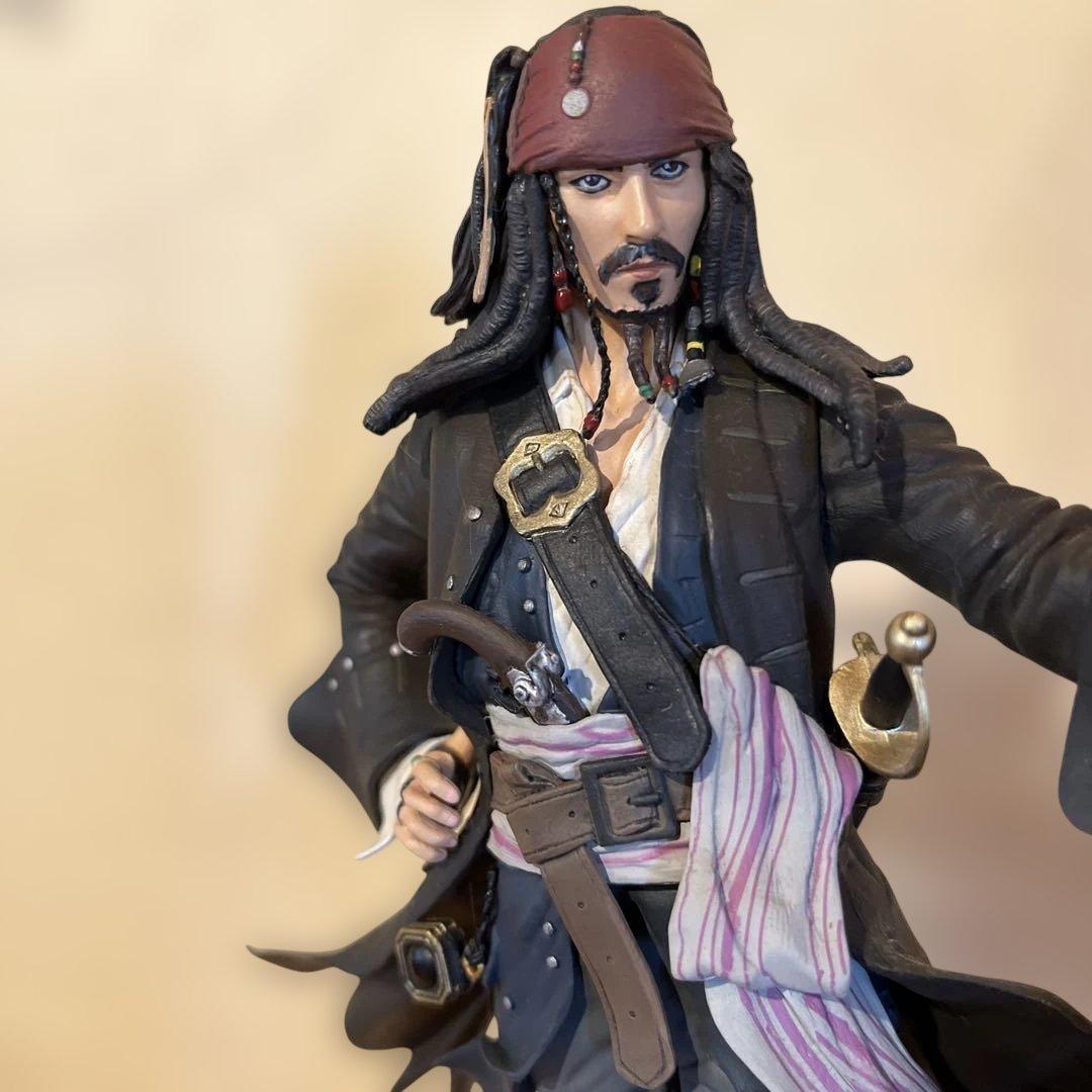 パイレーツオブカリビアン　ジャック・スパロウ　フィギュア