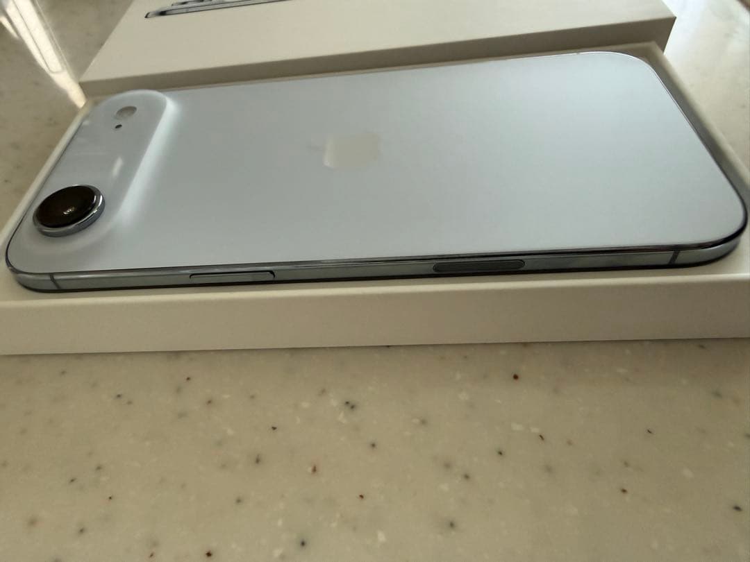 ⭐︎極美品　iPhone Air 256MB スカイブルー　SIMフリー