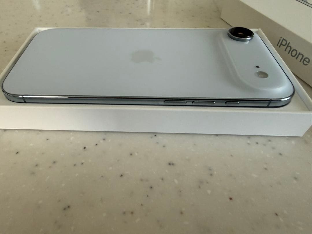 ⭐︎極美品　iPhone Air 256MB スカイブルー　SIMフリー