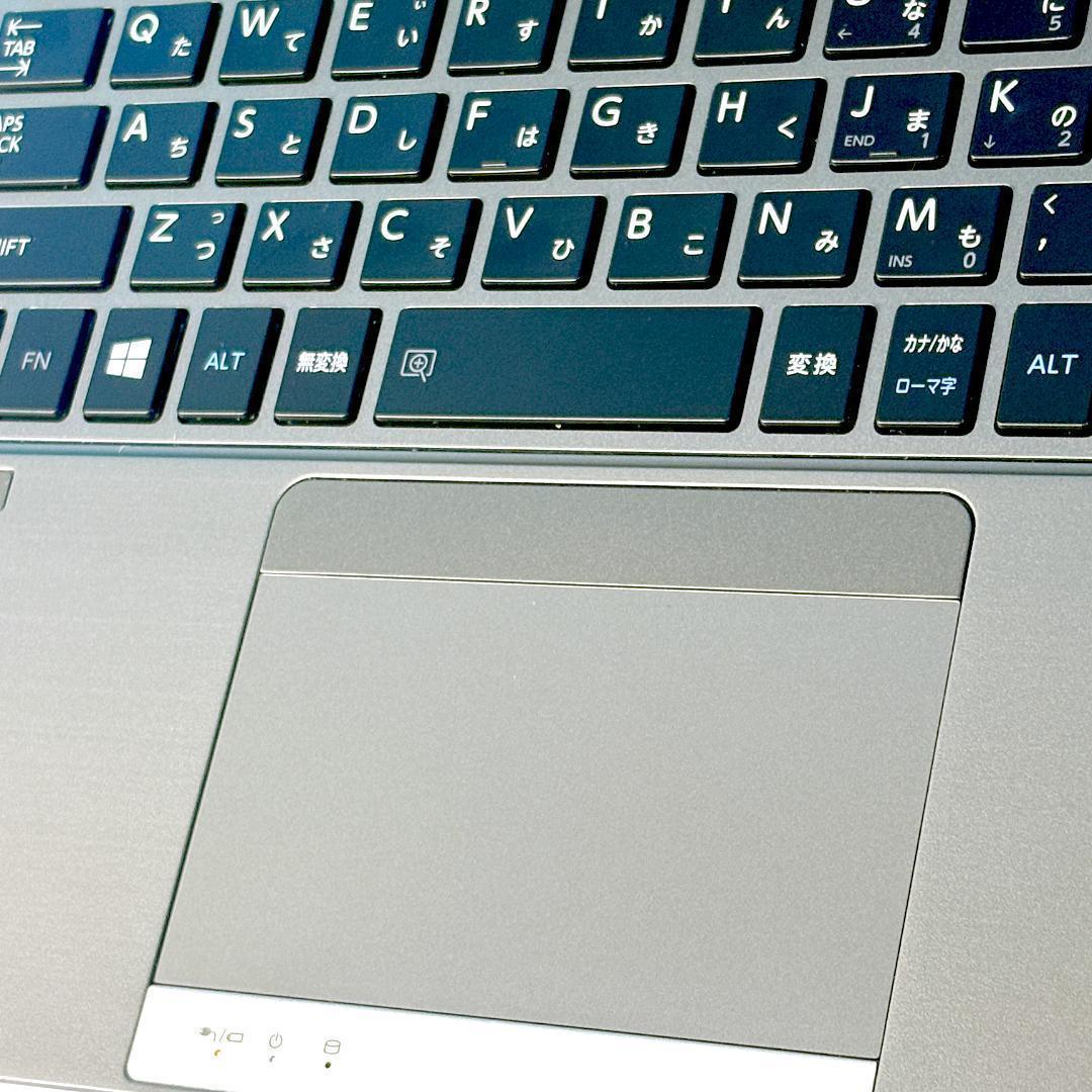 コンパクトサイズ★MSOffice・第8世代・8GB・SSD・ノートパソコン