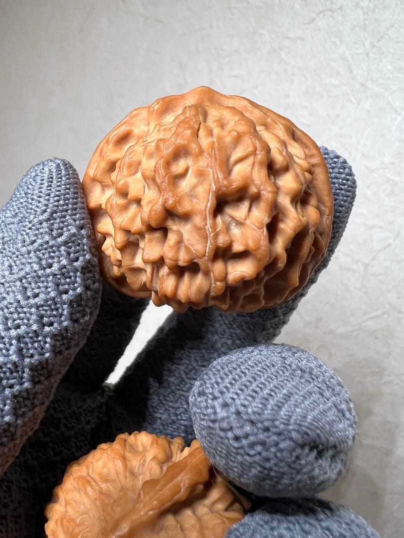 文玩堂：ライチ紋獅子頭（ししがしら）文玩クルミ（ハイグレード品）夢幻の皮質