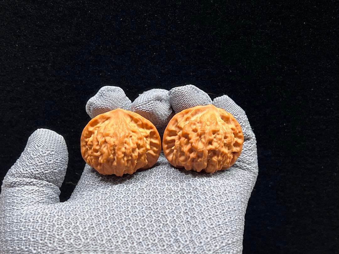 文玩堂：ライチ紋獅子頭（ししがしら）文玩クルミ（ハイグレード品）夢幻の皮質