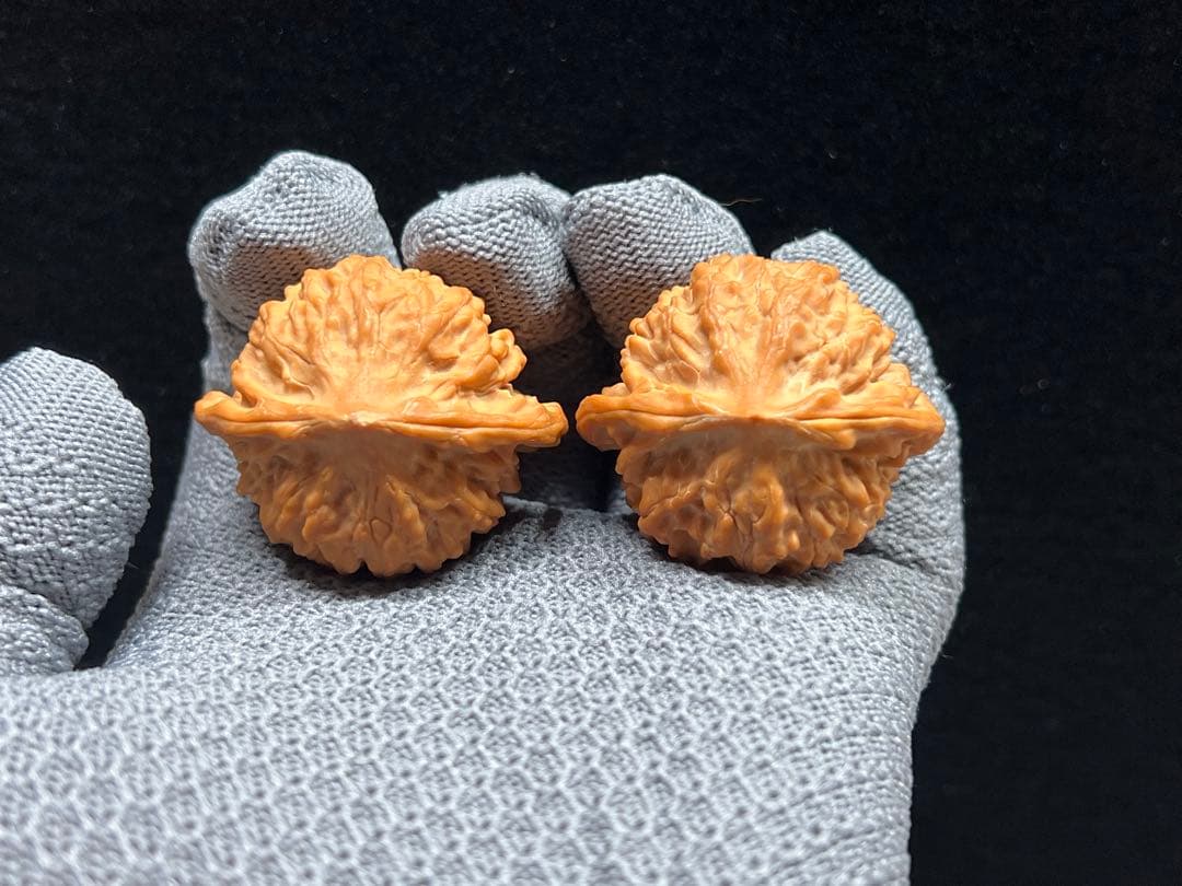 文玩堂：ライチ紋獅子頭（ししがしら）文玩クルミ（ハイグレード品）夢幻の皮質