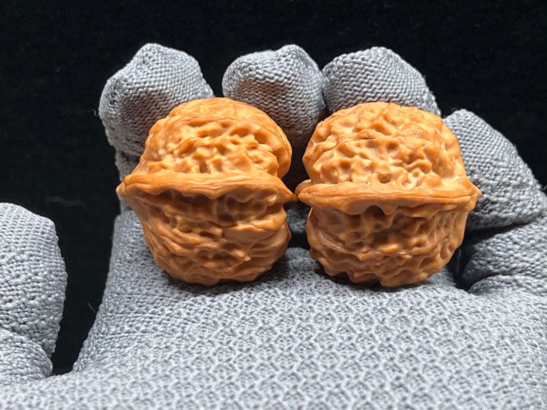 文玩堂：ライチ紋獅子頭（ししがしら）文玩クルミ（ハイグレード品）夢幻の皮質