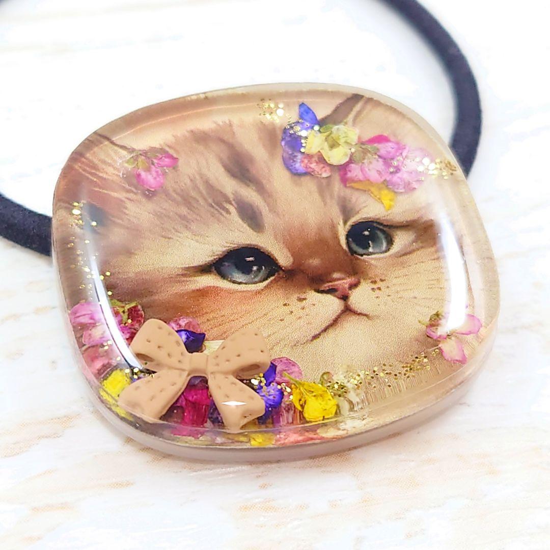 押し花と猫ちゃんのヘアゴム ハンドメイド レジン お花 リボン ネックレス 四角