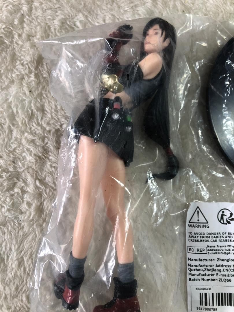 ファイナルファンタジー　ティファ・ロックハート フィギュア 　未開封