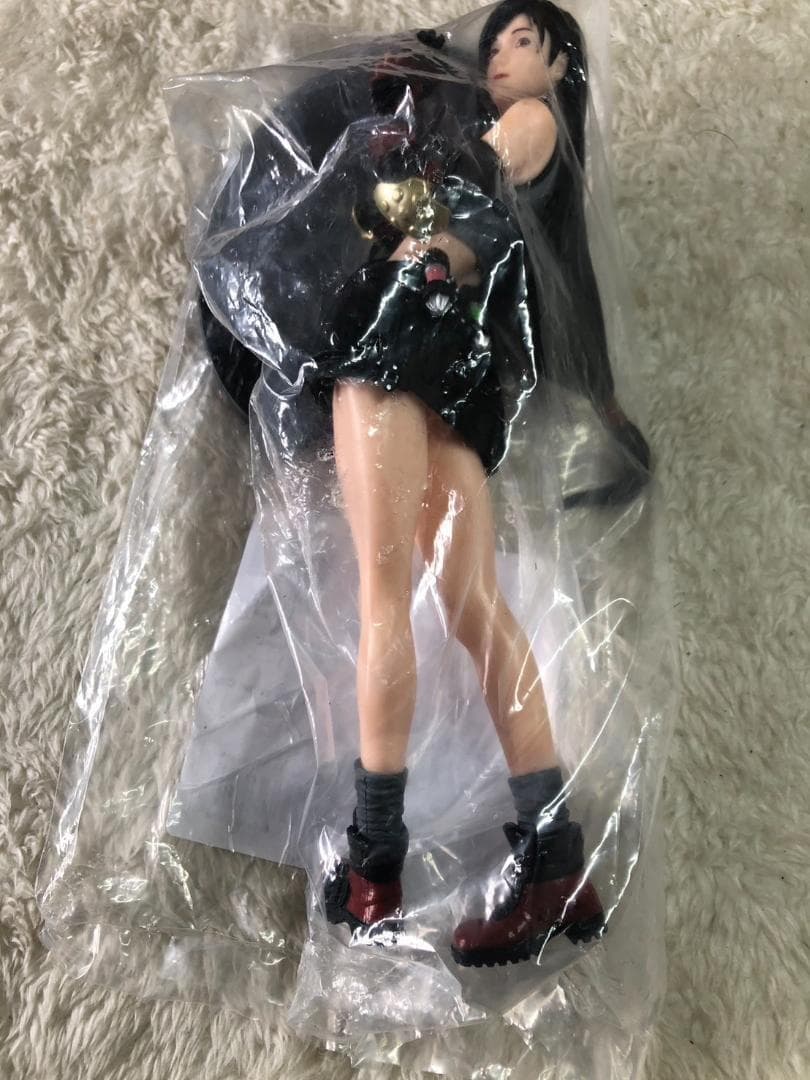 ファイナルファンタジー　ティファ・ロックハート フィギュア 　未開封