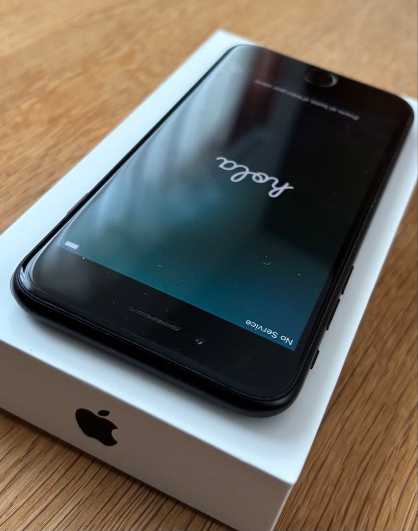 【美品】PhoneSE 第2世代 64GB ブラック SIMフリー