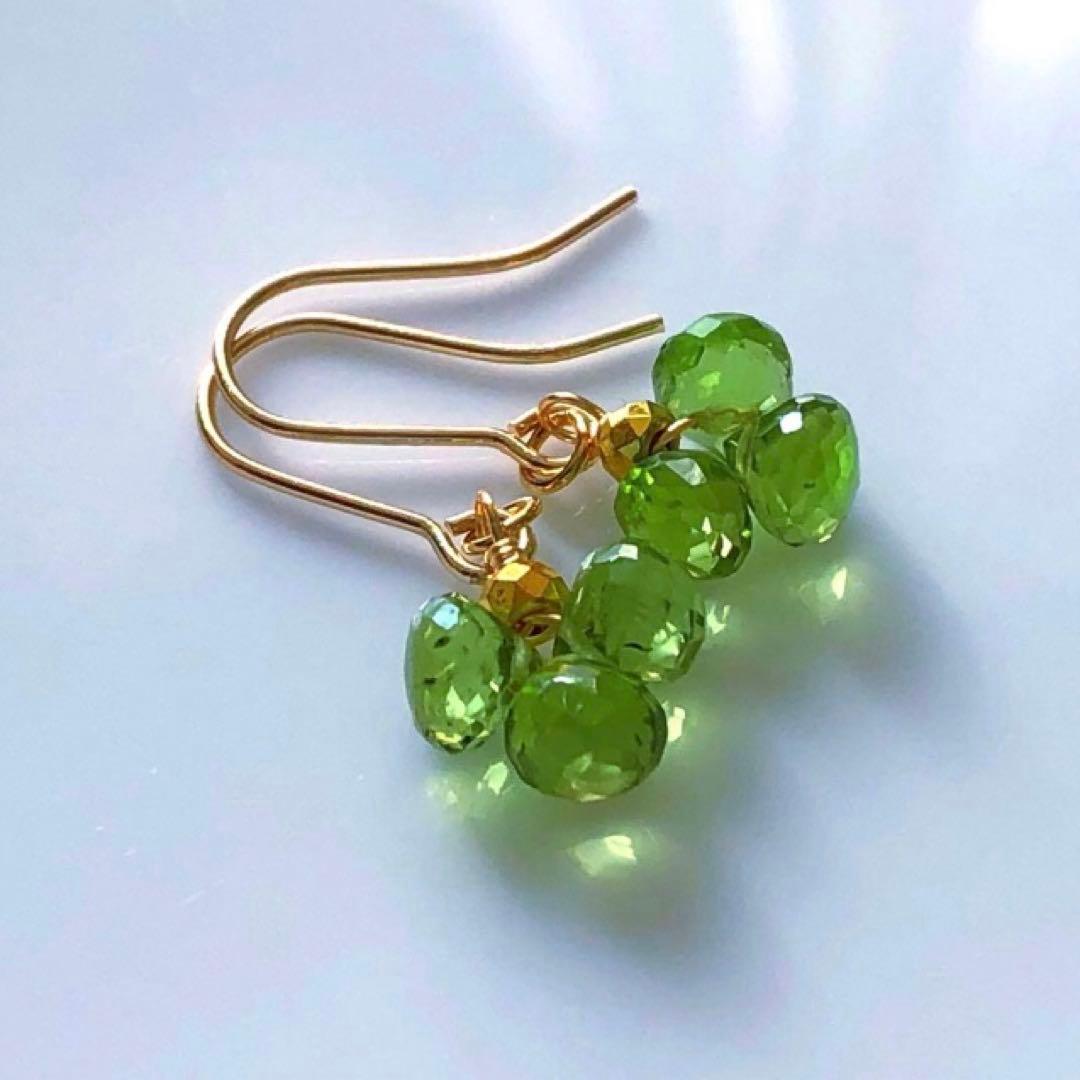 天然石☆極上オニオンブリオレットペリドットのクローバーピアス14kgf