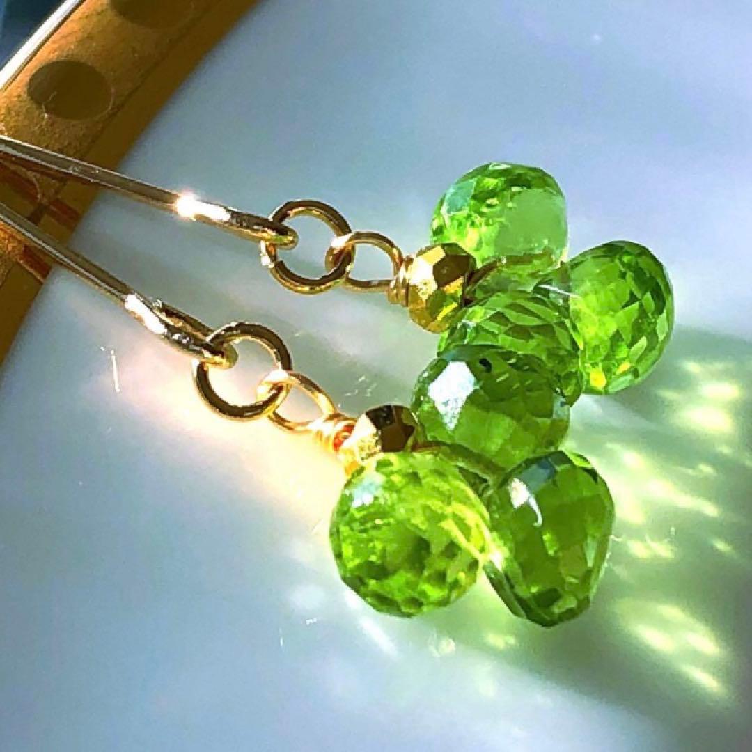 天然石☆極上オニオンブリオレットペリドットのクローバーピアス14kgf