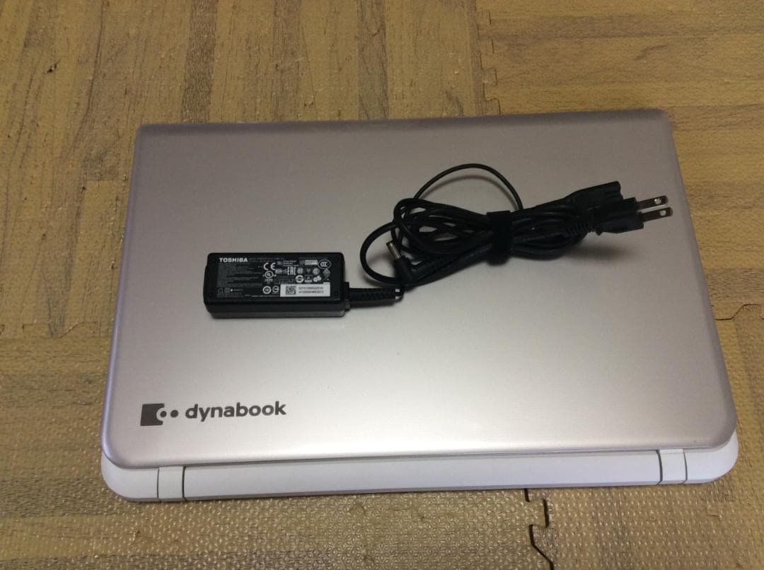 東芝ノートPC　Win11 Corei7 16G SSD256G Office