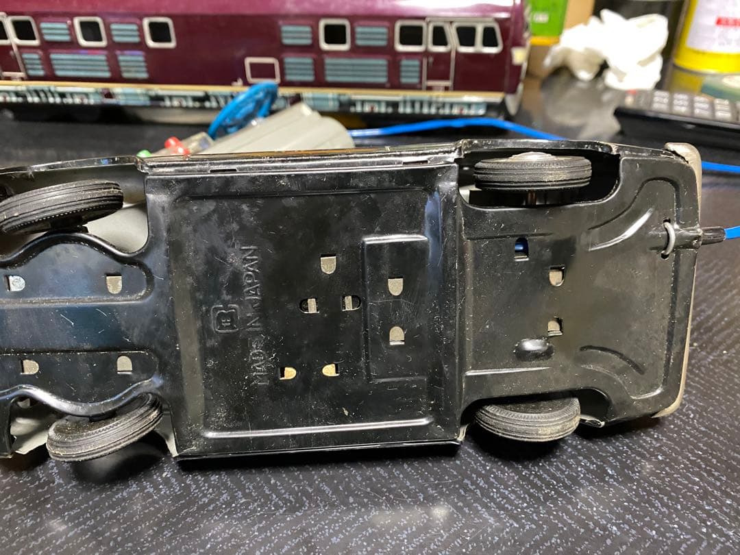 期間限定値下げ　ブリキ製　トヨタ　パプリカ　警視庁パトカー