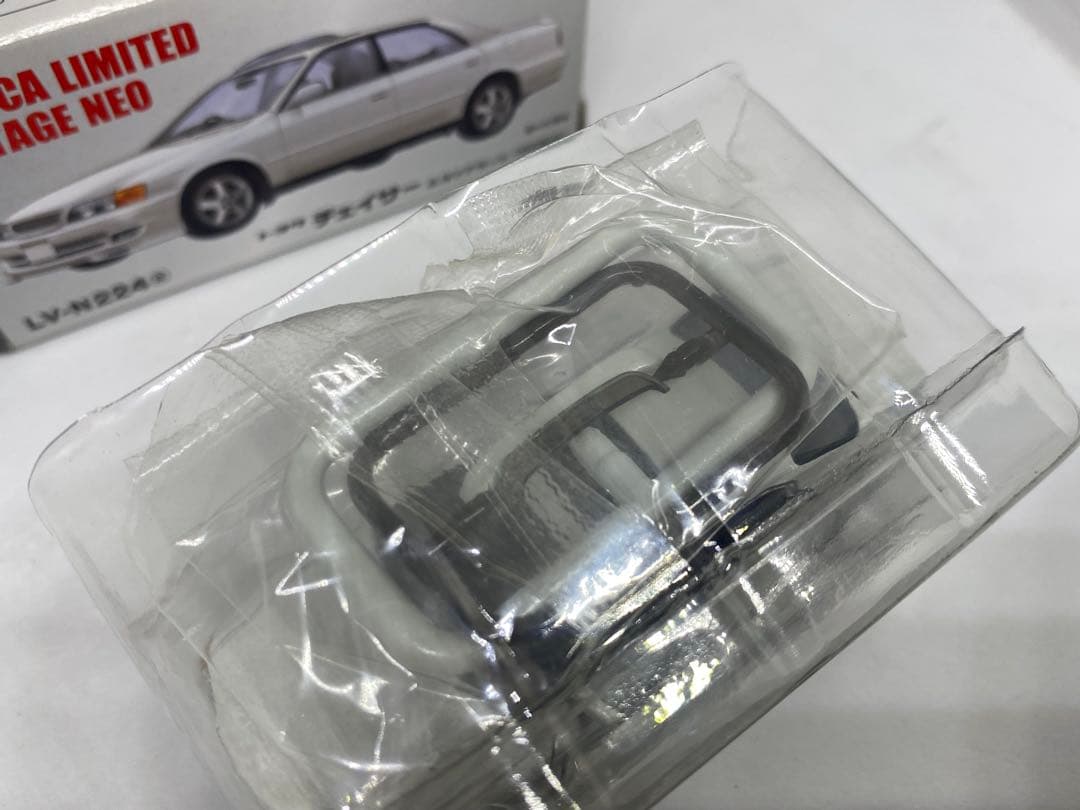 トミカリミテッドヴィンテージ 1/64 トヨタ チェイサー ツアラーV ②