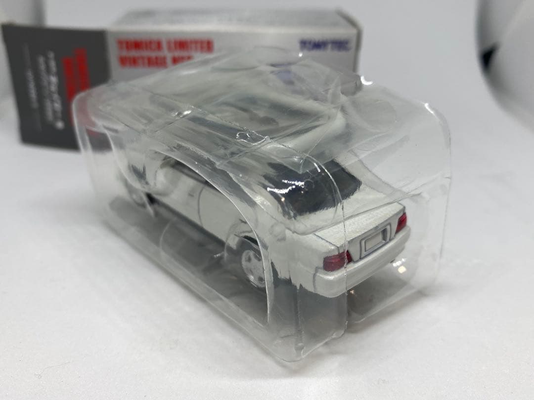 トミカリミテッドヴィンテージ 1/64 トヨタ チェイサー ツアラーV ②