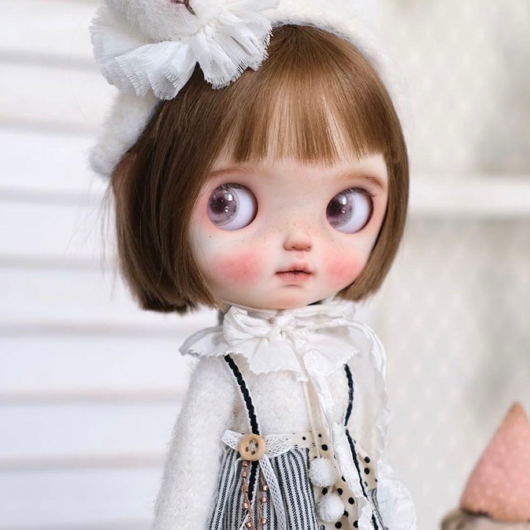 カスタムブライス 海外作家様 人形 小さなお目目 かわいい 幼い  猫好きちゃん