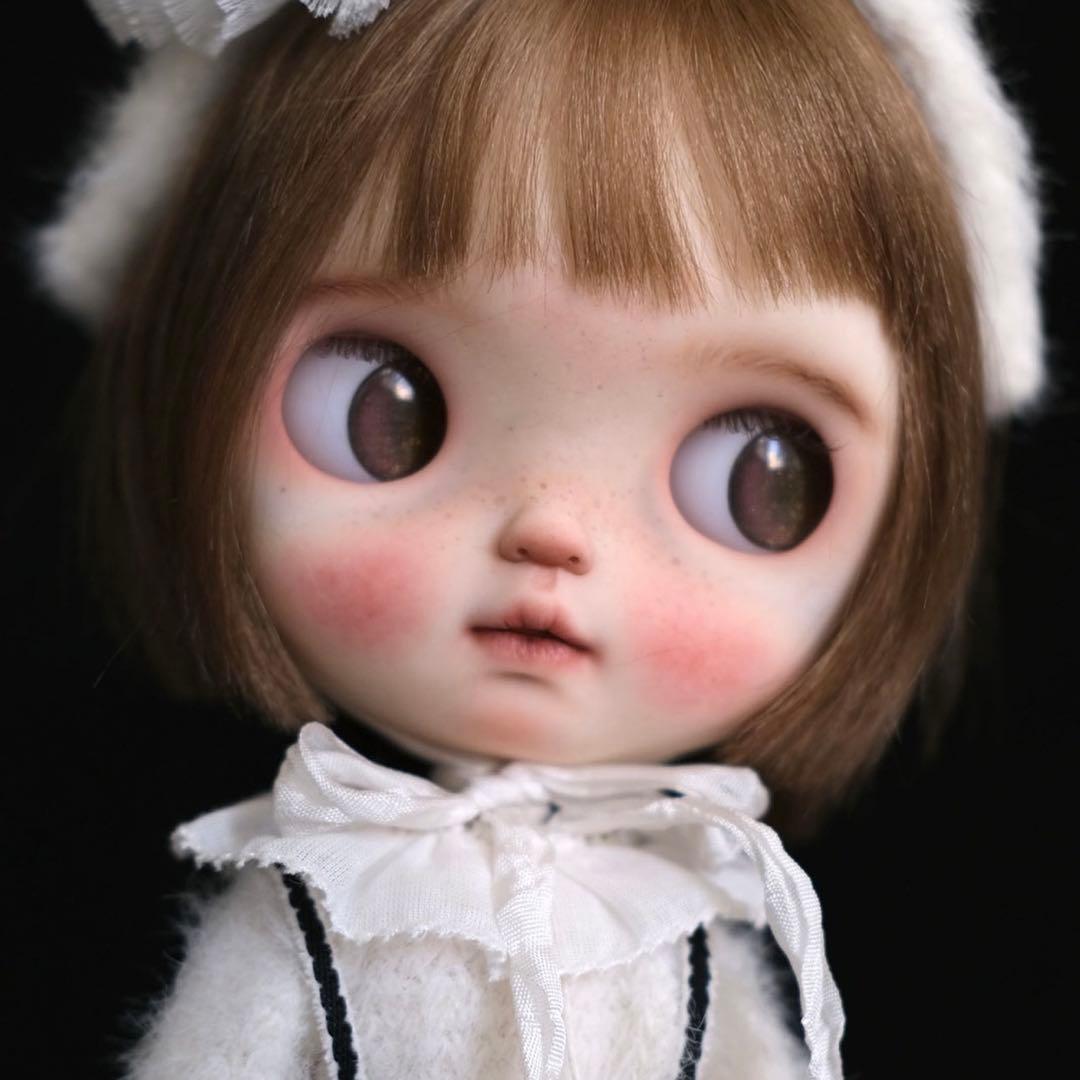 カスタムブライス 海外作家様 人形 小さなお目目 かわいい 幼い  猫好きちゃん