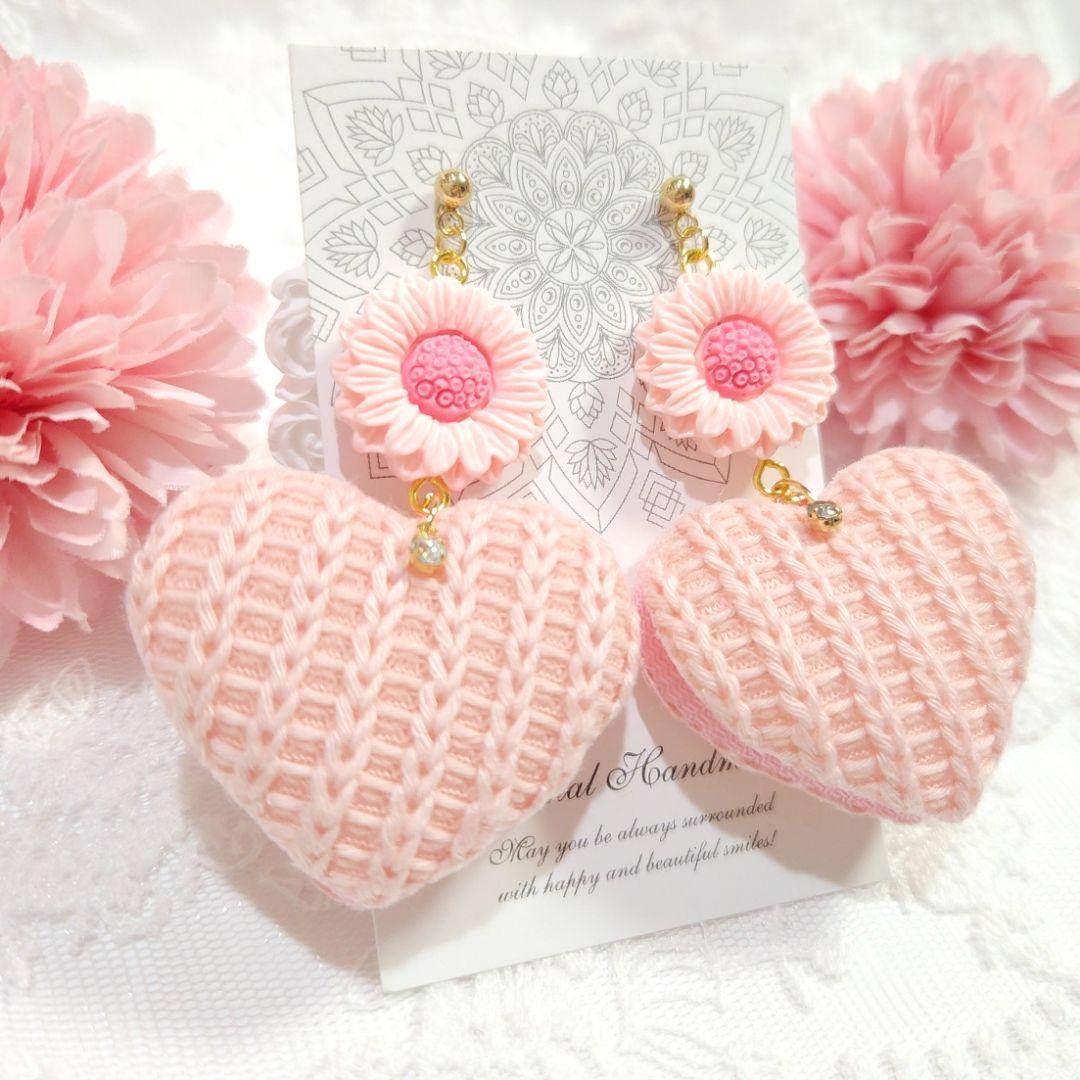 春カラー♡ピンクのフラワーと編み込みニット大ぶりハートのピアス♡