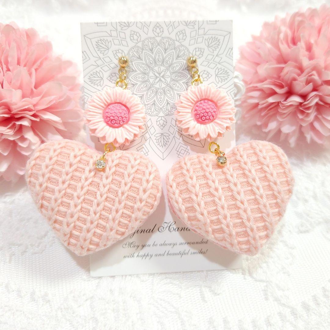 春カラー♡ピンクのフラワーと編み込みニット大ぶりハートのピアス♡