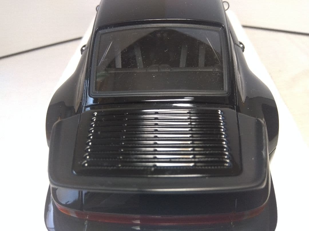 3532　オートアート　湾岸ミッドナイト　ポルシェ911ターボ　30周年