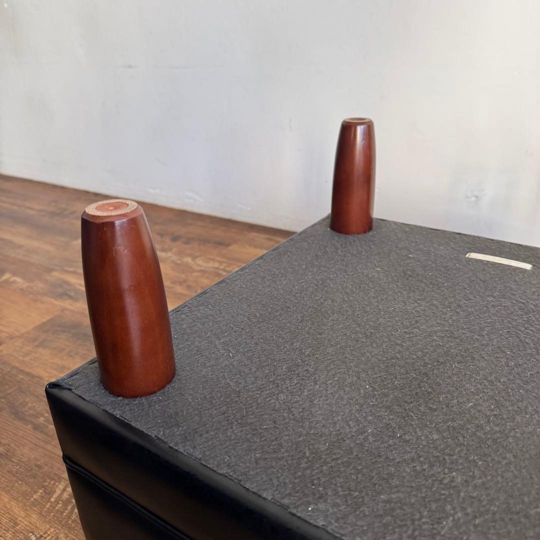 カリモク60オットマンスタンダードブラック