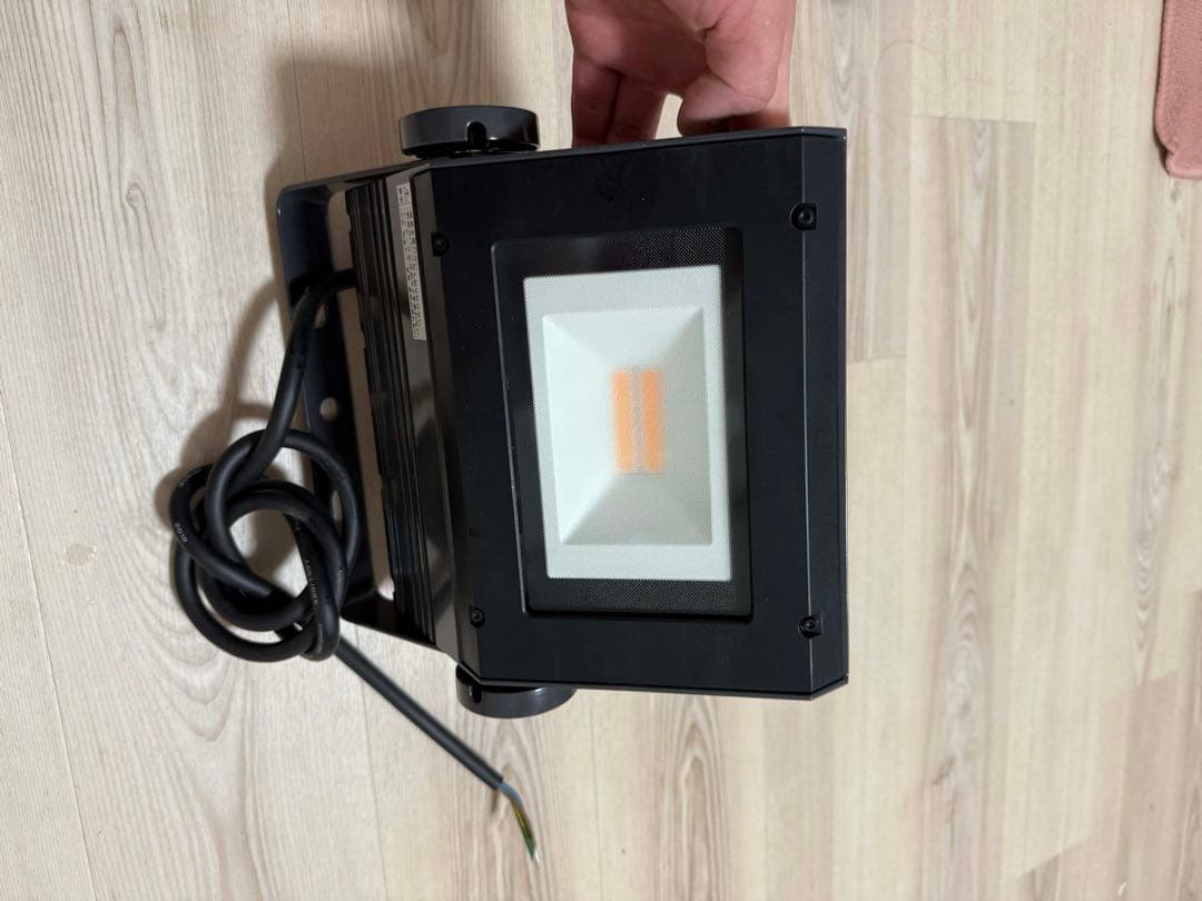 IWASAKI LEDioc投光器 ECF0795L 箱有