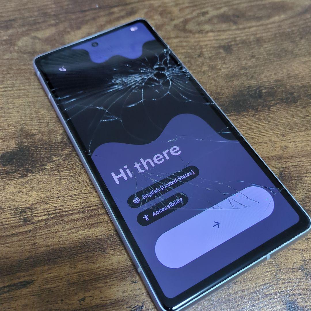 Google Pixel 7a ホワイト 画面割れあり 128GB