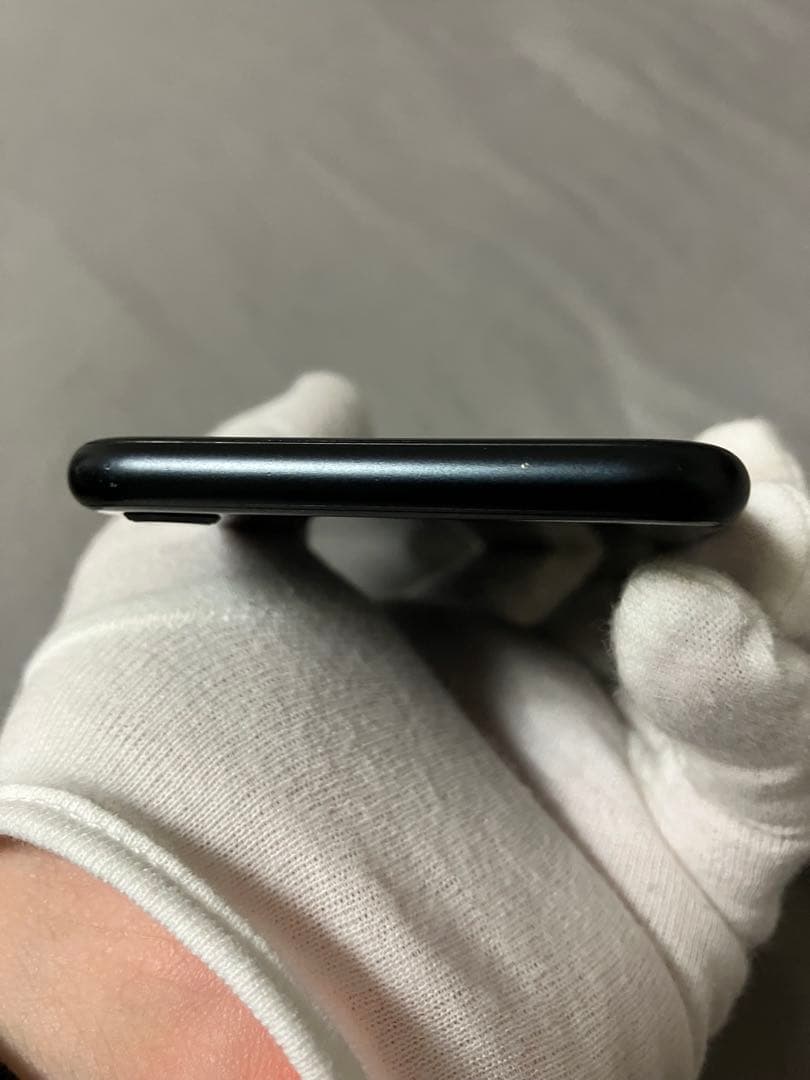 美品 バッテリー100% iPhone SE (第3世代) 64GBSIMフリー