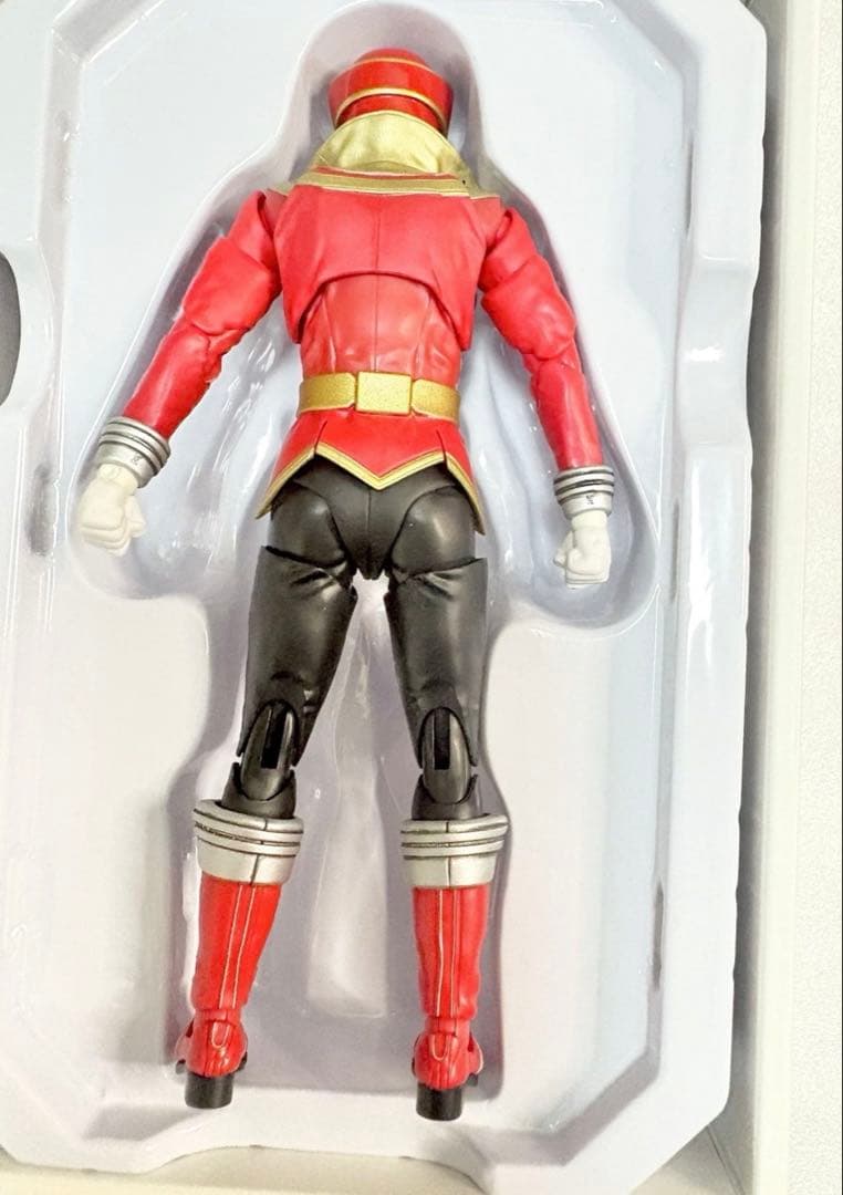 S.H.Figuarts フィギュアーツ　真骨彫製法 ゴーカイレッド　バンダイ