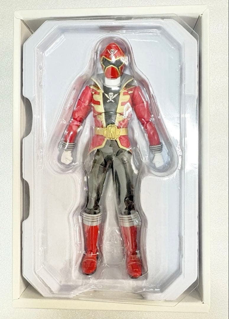 S.H.Figuarts フィギュアーツ　真骨彫製法 ゴーカイレッド　バンダイ