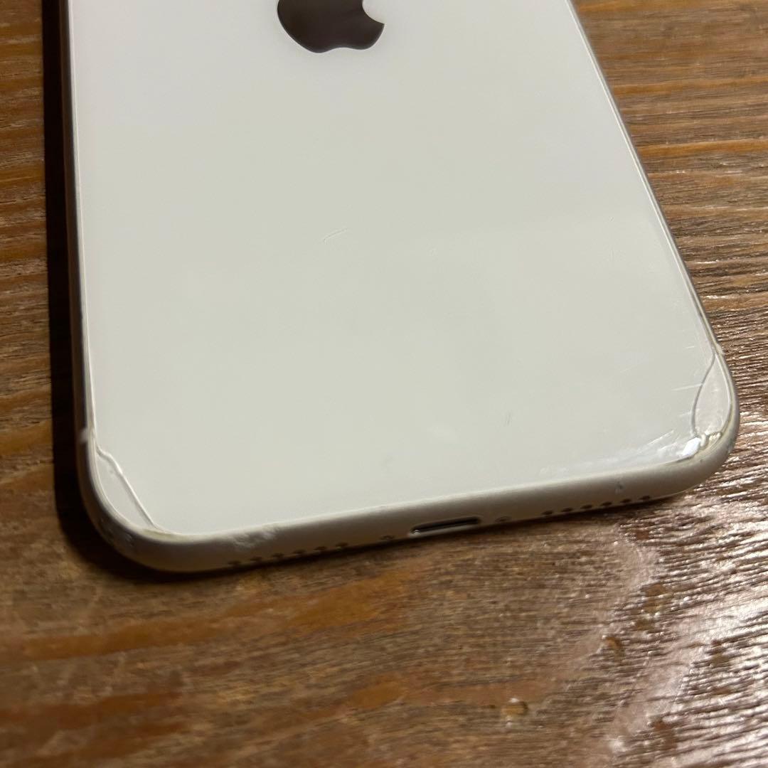 iPhone11 本体 64GD バッテリー86% docomoSIMロックあり