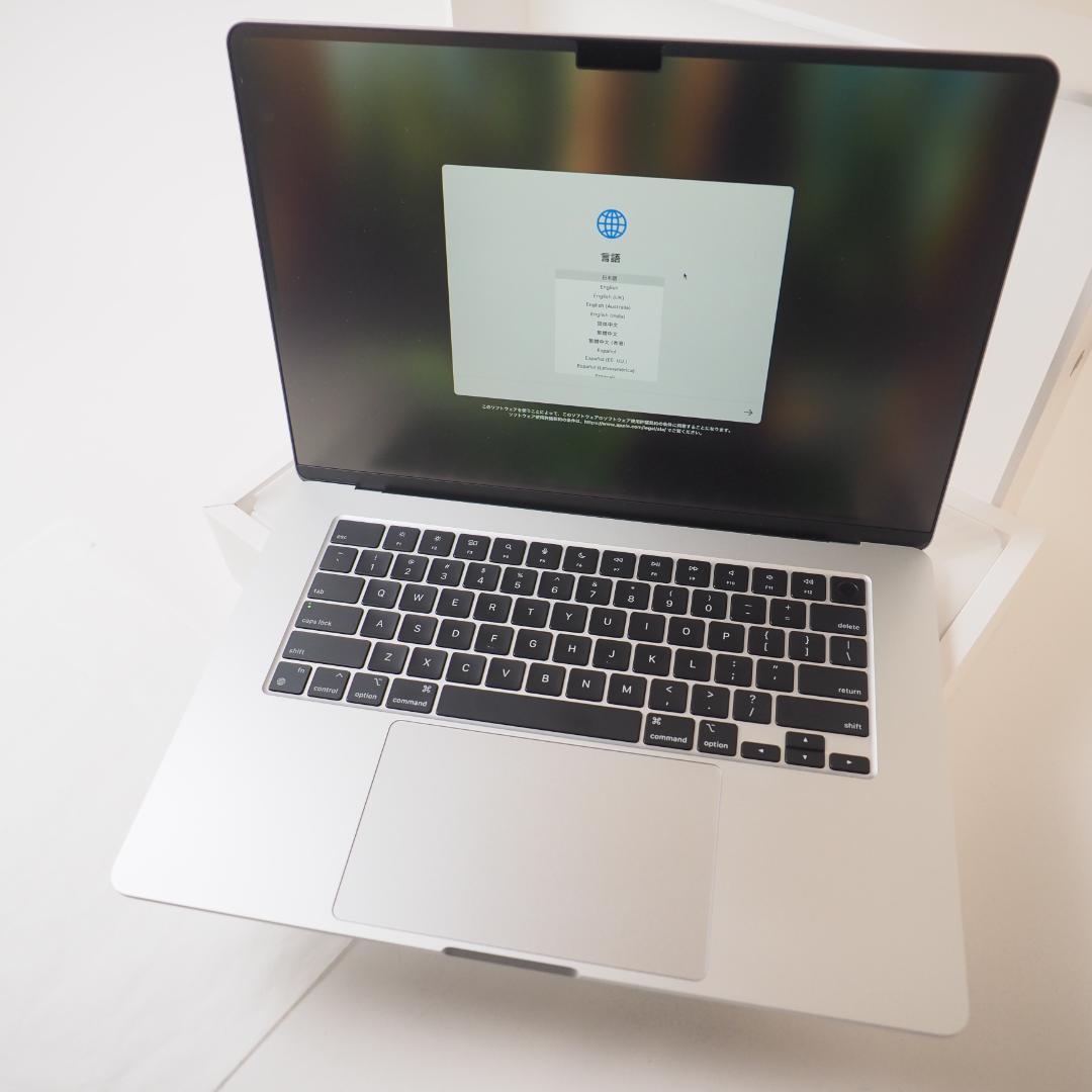 極美品 MacBook Air M3 15inch USキーボード シルバー