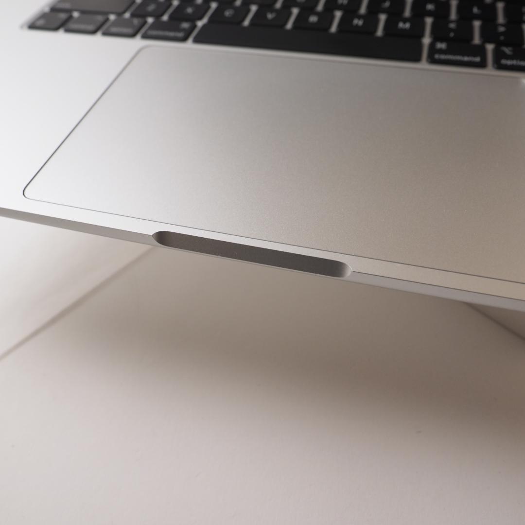 極美品 MacBook Air M3 15inch USキーボード シルバー