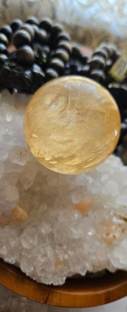★ゴールデンカルサイト★ メキシコ産　丸玉　置物 ハニーゴールドカラー