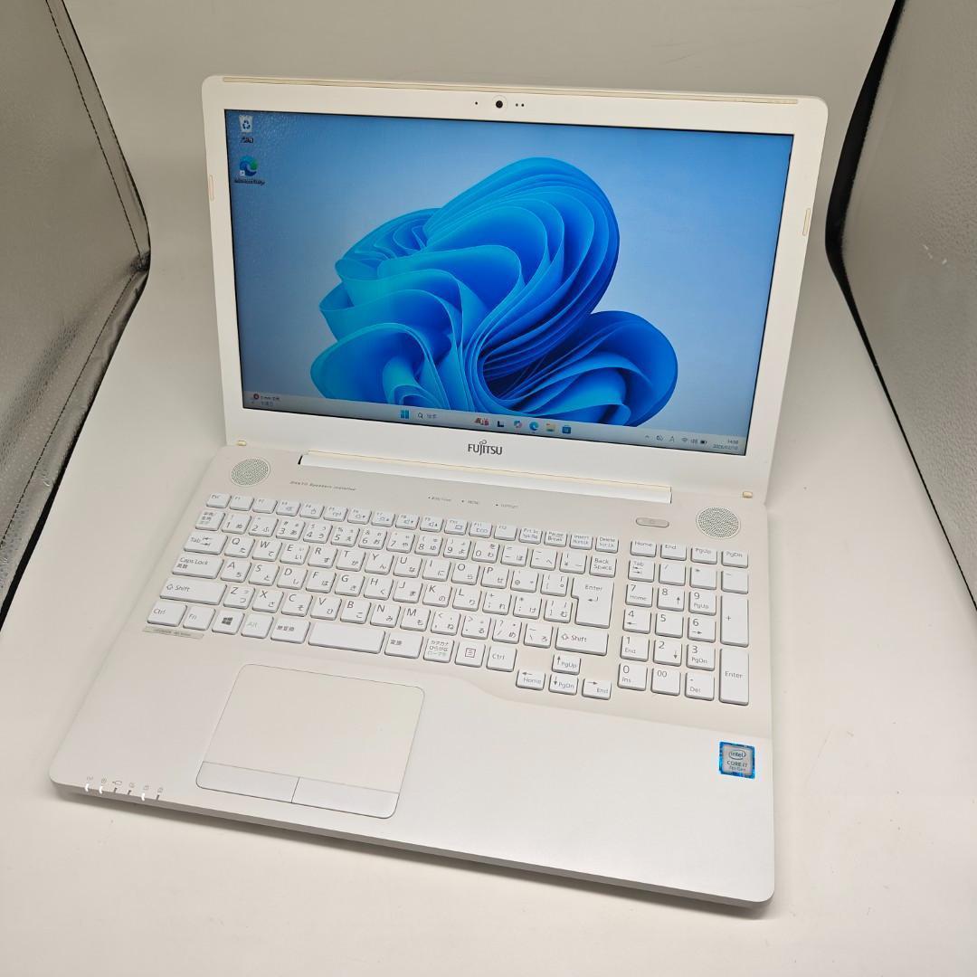 【富士通】AH50 高速i7 SSD256GB 16GB ホワイト ノートPC