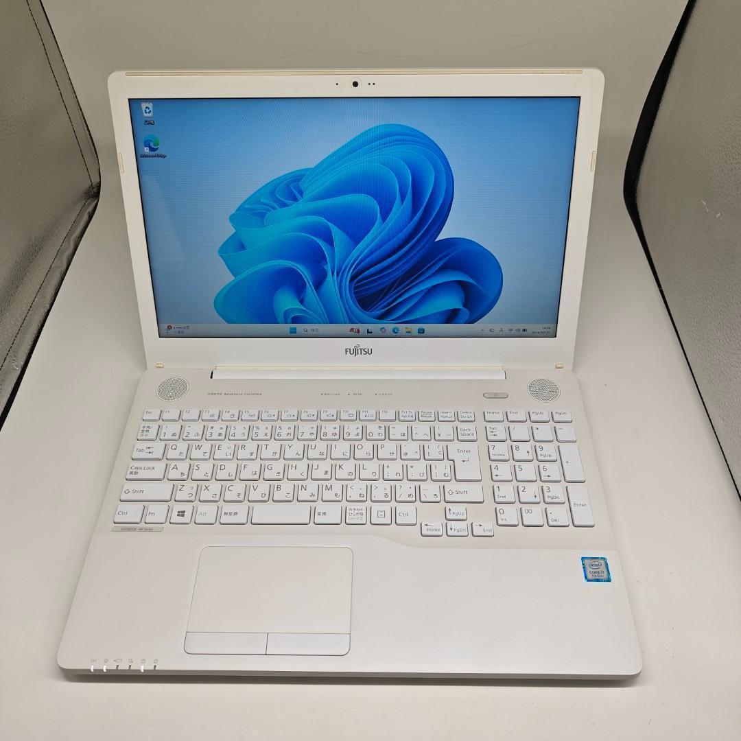 【富士通】AH50 高速i7 SSD256GB 16GB ホワイト ノートPC