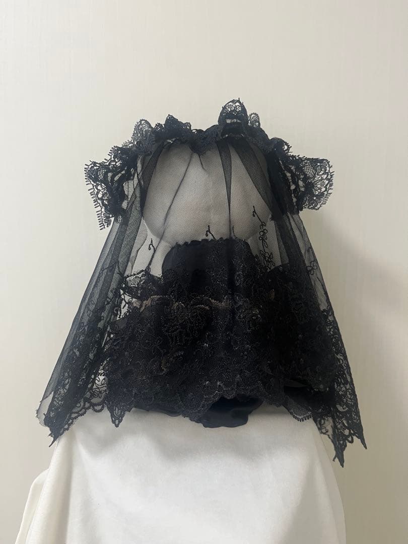 ハローキティ 黒　ウェディングドール ぬいぐるみ