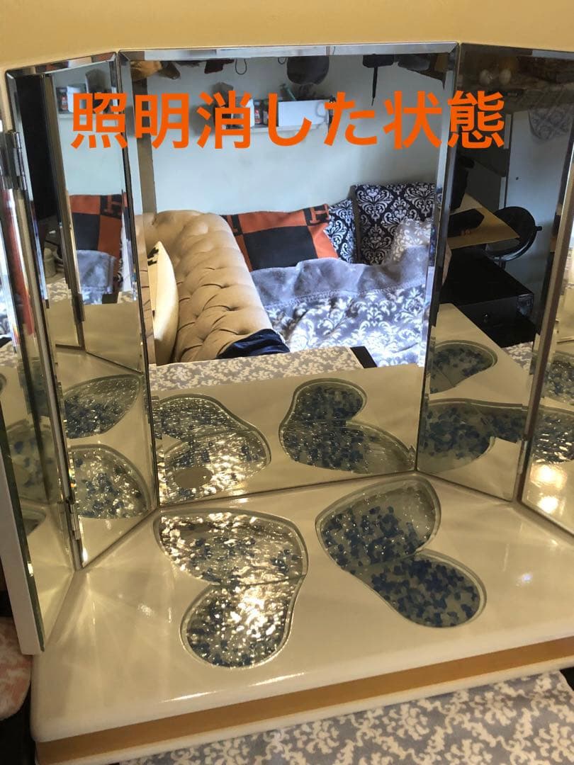 希少♦️ヴィンテージ♦️蝶♦️ホワイト コンパクト ドレッサー♦️バタフライ♦️送料込