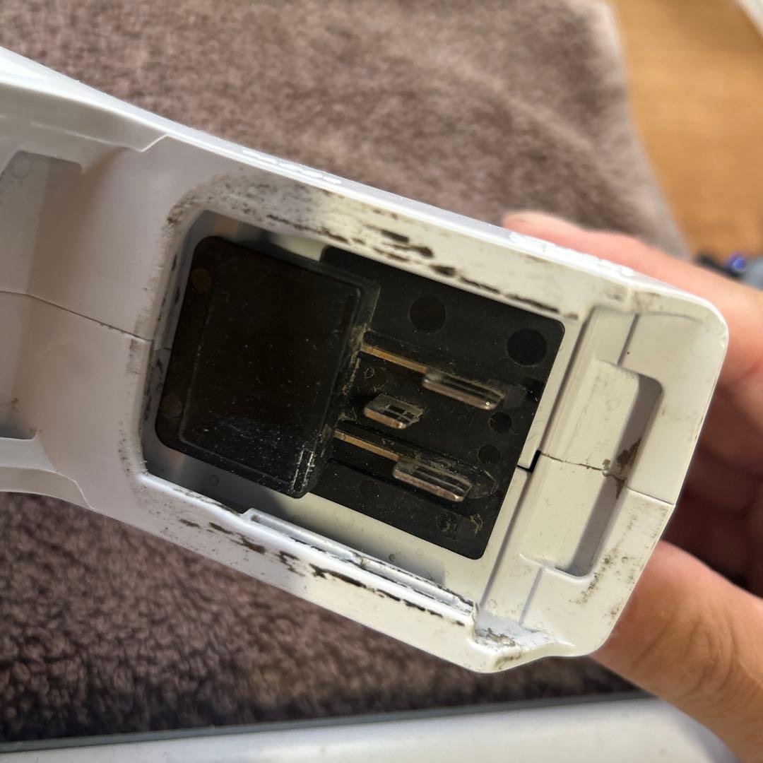 マキタ　掃除機　CL106FD