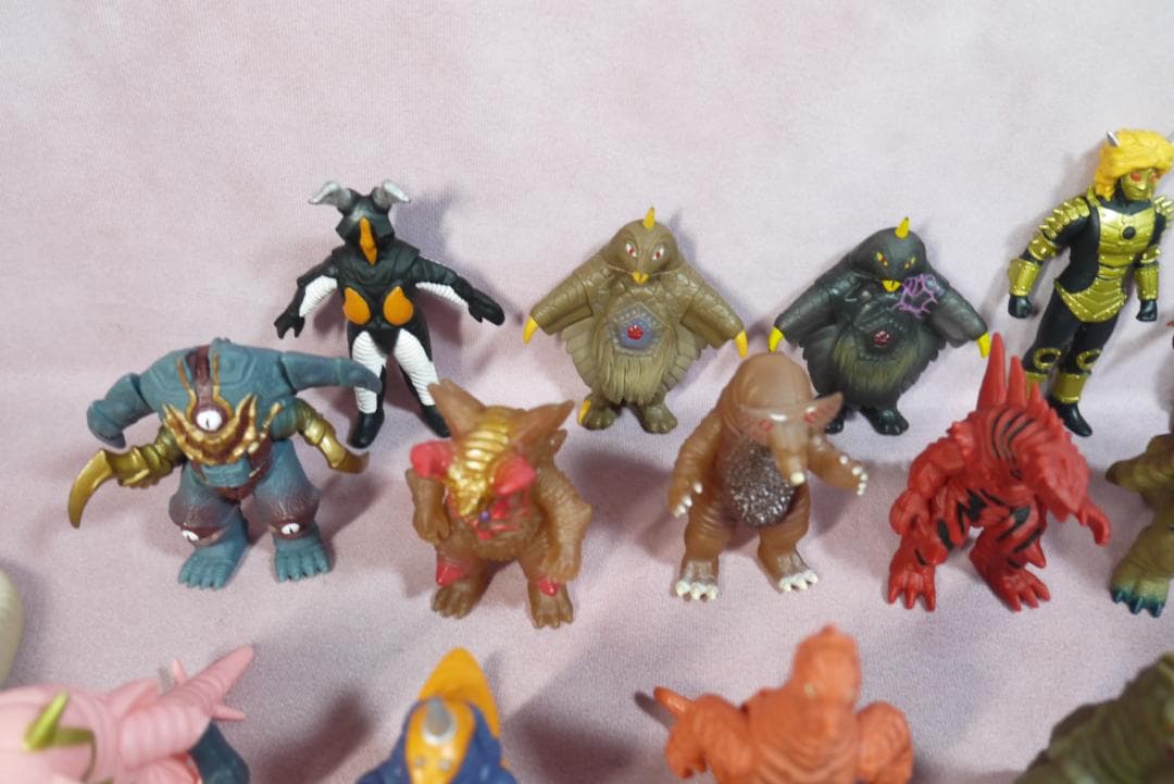 ウルトラマン　ウルトラ怪獣　ミニソフビ　48体