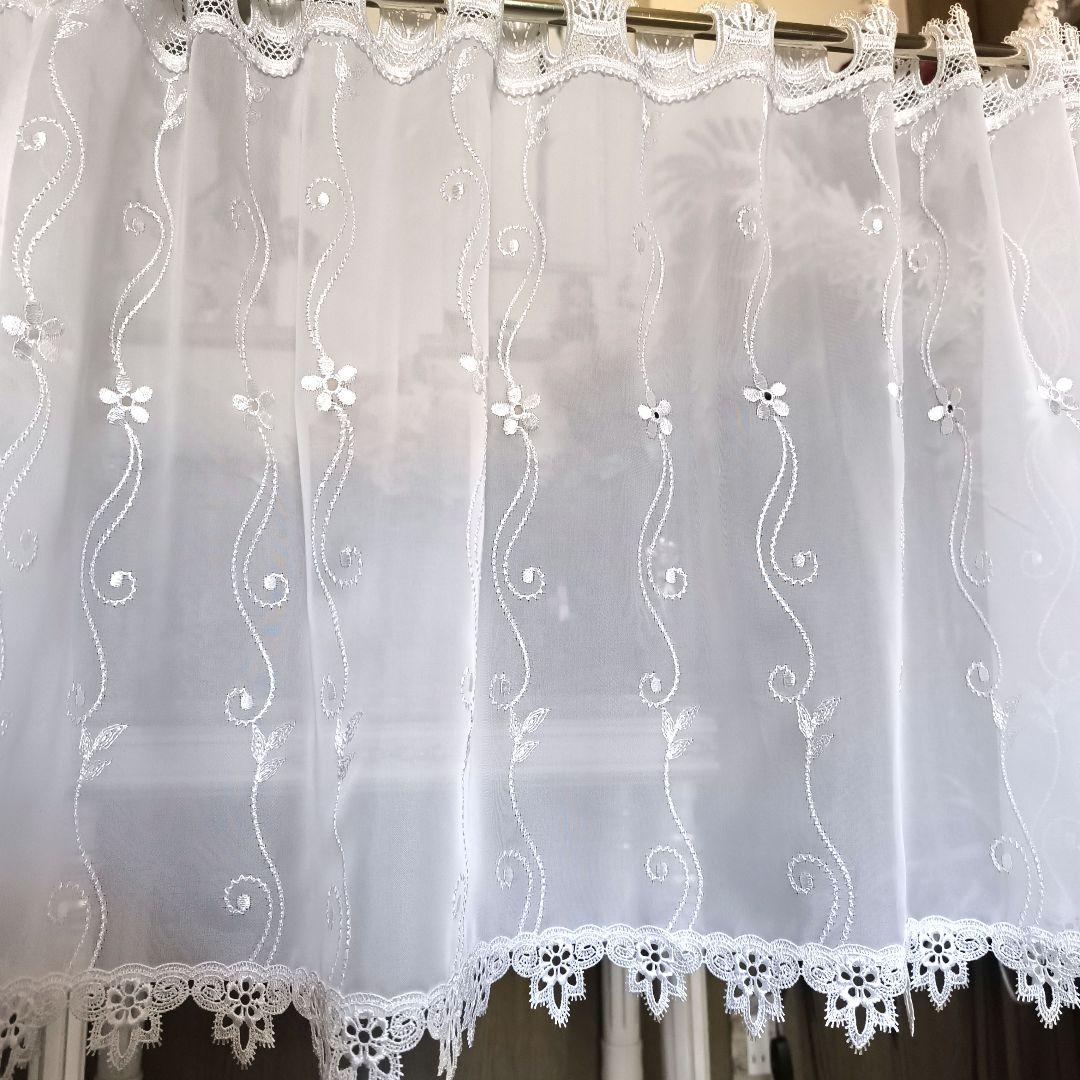 カフェカーテン【あみたろう様オーダー品　トルコ刺繍レース　トリムデザイン】