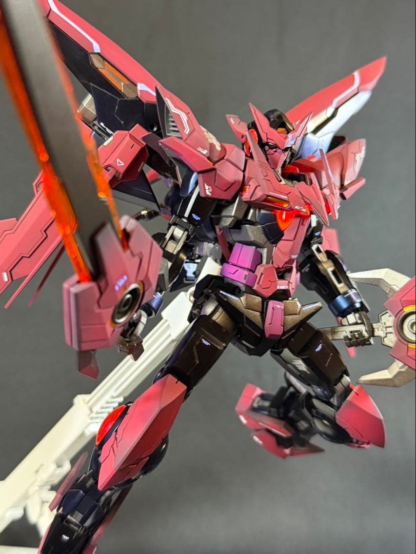 MG エクシアダークマター　【塗装完成品】