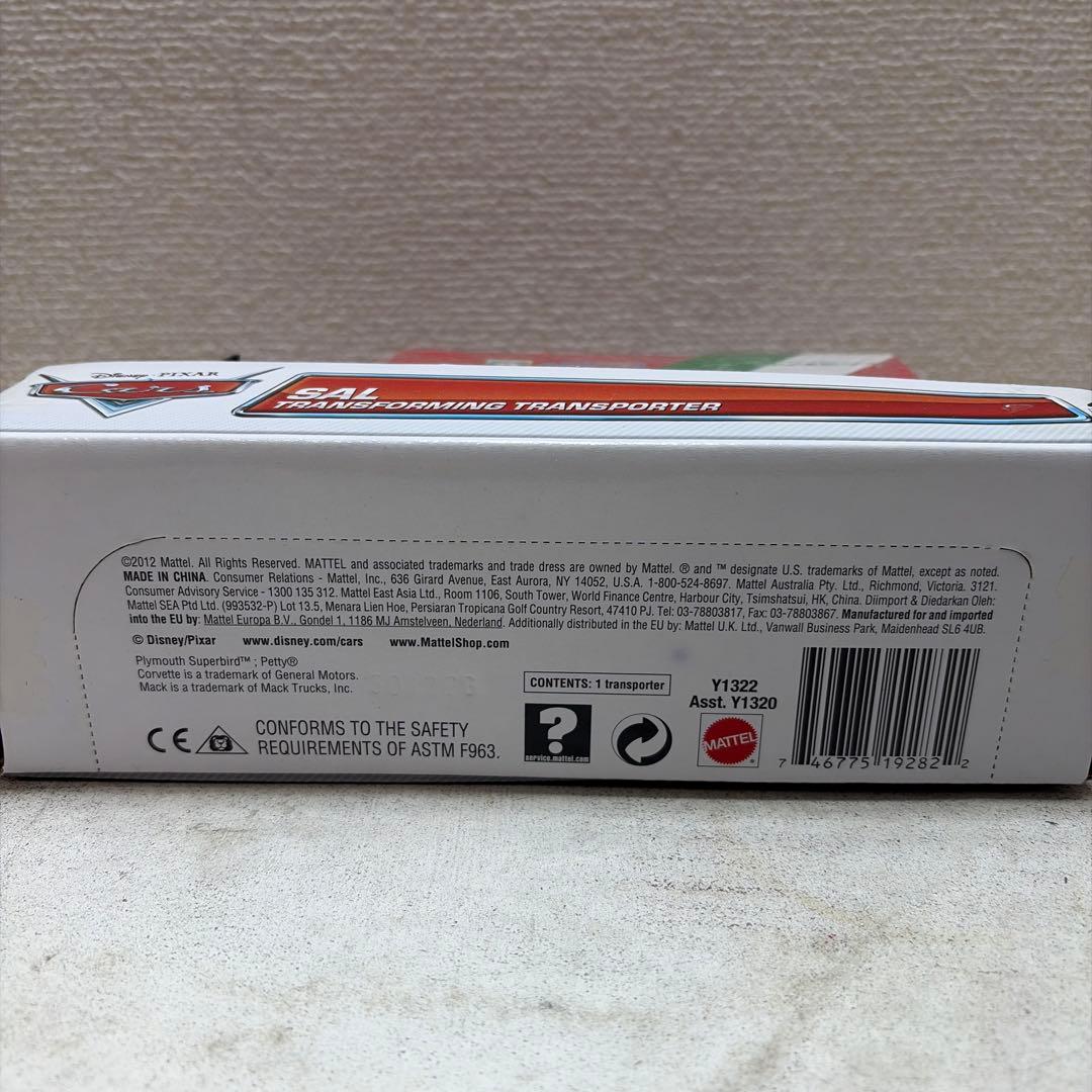 未使用品 カーズ マテル MATTEL SAL TRANSFORMING