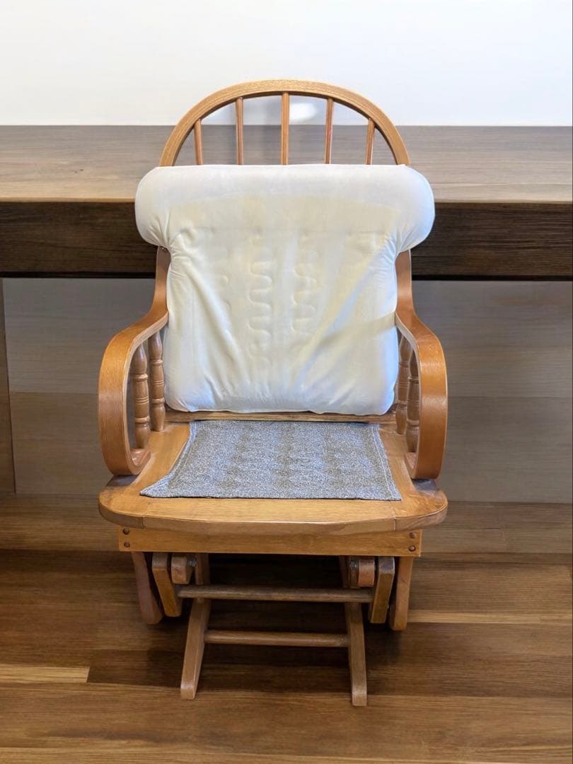 グライダーロッキングチェア　ゆったり大きなサイズのロッキングチェア