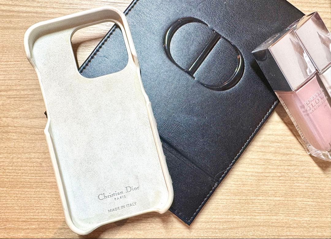 【日本限定品✨️】クリスチャンディオール　iPhone 15Pro ケース❣️