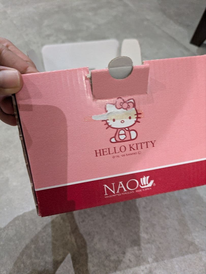 リヤドロ NAO おめかしハローキティ陶器フィギュア サンリオ